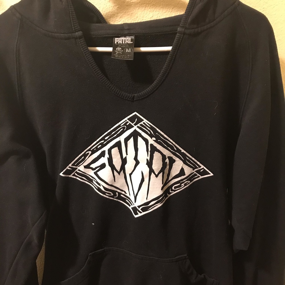 Fatal low neck hoodie With tribal woman on back
